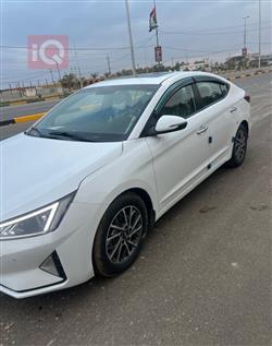 هیوندای ئەلەنترا